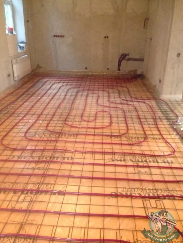 Теплый пол перед заливкой. Заливка теплого водяного пола. Отступы теплого пола. Укладка тёплого пола водяного. Теплый пол перед заливкой.