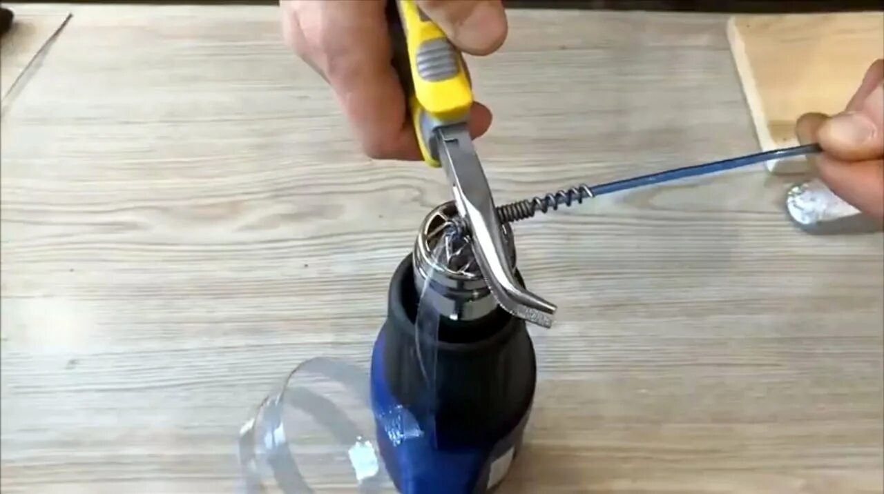 Как сделать трубочки из бутылок