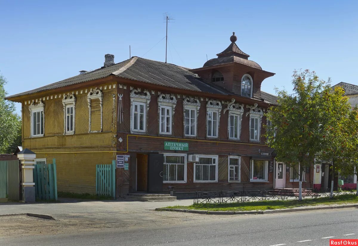 бежецк. бежецк железнодорожный вокзал. город бежецк тверской области. бежецк архитектура. бежецк город тверская область.