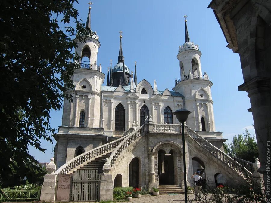 Храм быково расписание. Быково церковь волгоградская область. Церковь в быково храм в усадьбе быково. Храм быково расписание. Экскурсия в храм в быково.