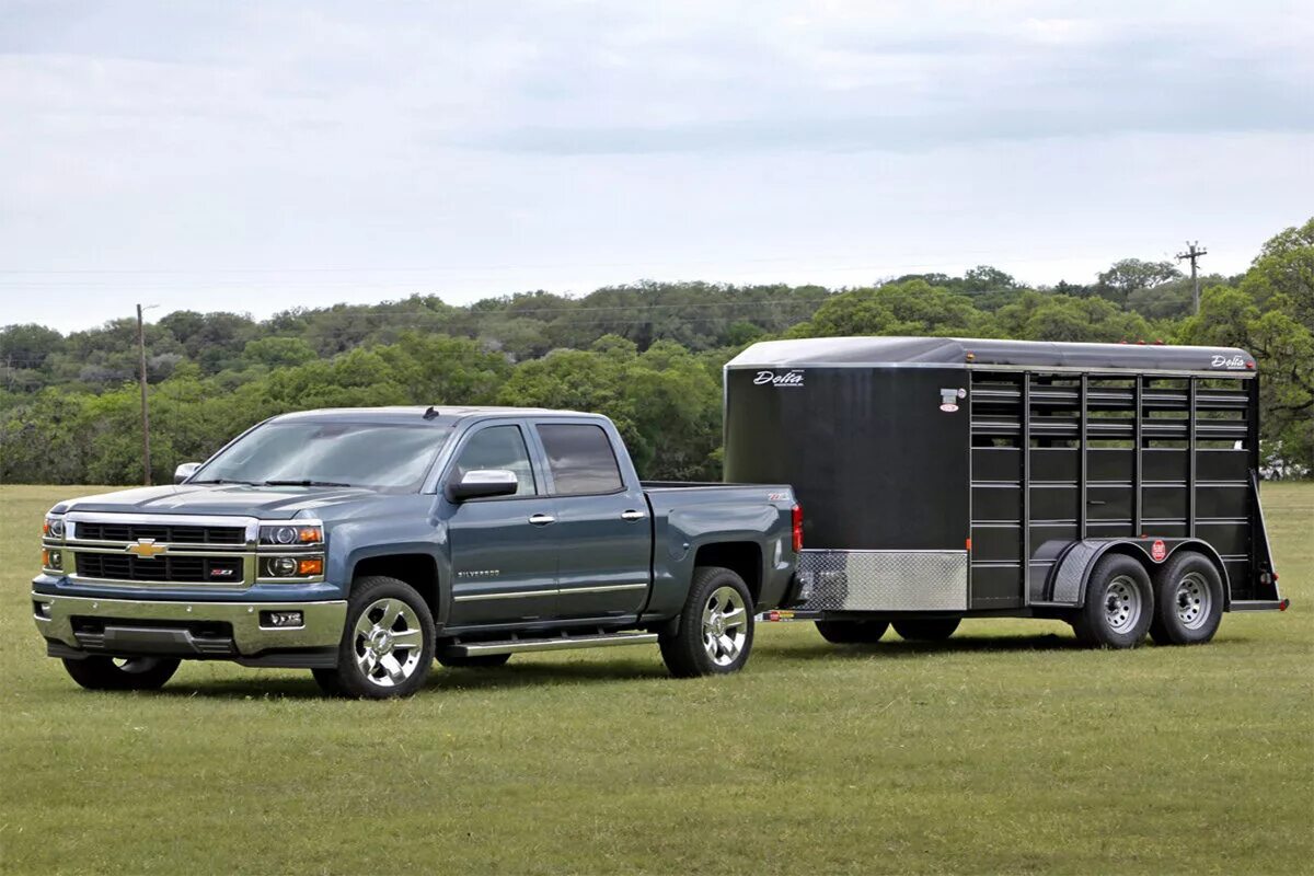 Пикап с прицепом. Chevrolet Silverado 2013. Chevrolet Silverado z71. Шевроле Сильверадо с прицепом. Chevrolet Silverado Crew Cab.