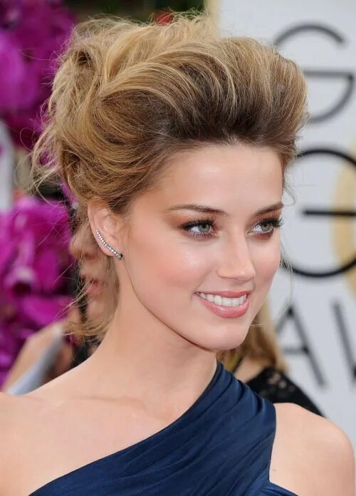 Scarlett Johansson Scarlett johansson hairstyle, Short hair styles, Hair styles