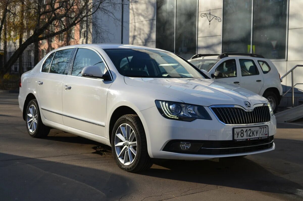 Куплю шкода суперб б у. Шкода Суперб 2 белый. Skoda Superb 2 2014. Шкода Суперб 2014. Superb 2 -30.