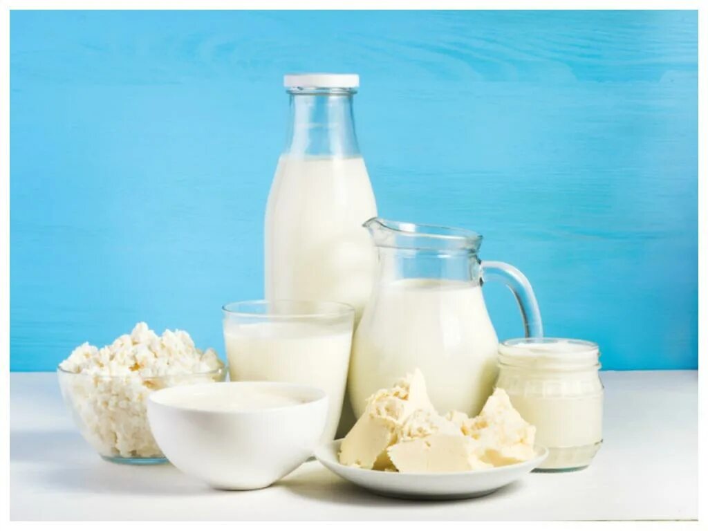 Молочные продукты. Молочный продукт. Натуральные молочные продукты. Молочные продукты фон. Молочная продукция запрет