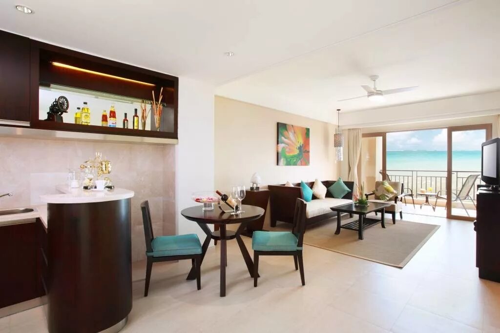 Howard johnson resort 5. Howard johnson resort sanya. ховард джонсон хайнань. ночной санья бэй отель пульман. отель howard johnson resort sanya bay 5*.