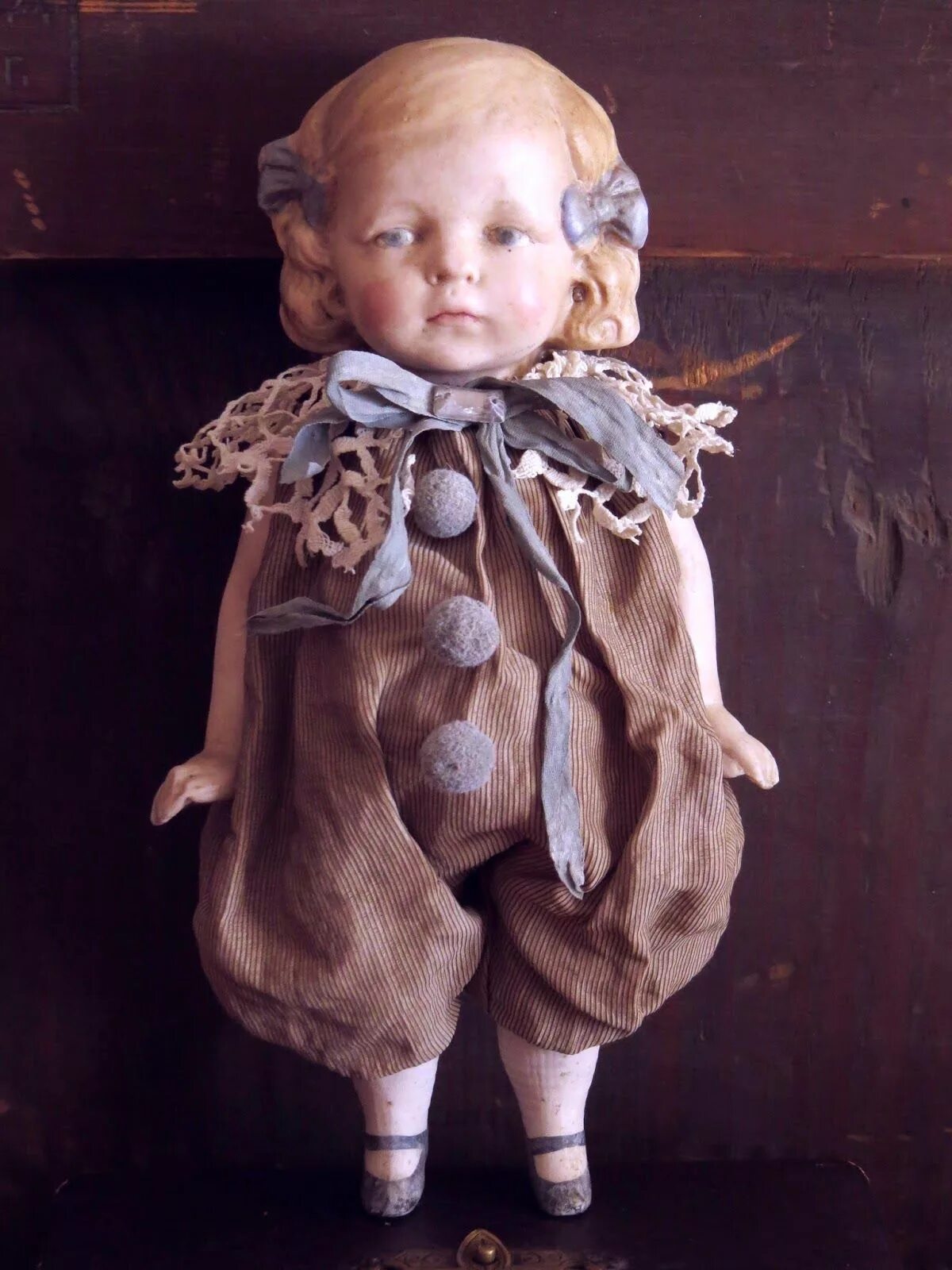 Старая куколка. Хертвиг куклы. Старинные куклы. Куклы старинные и Антикварные.