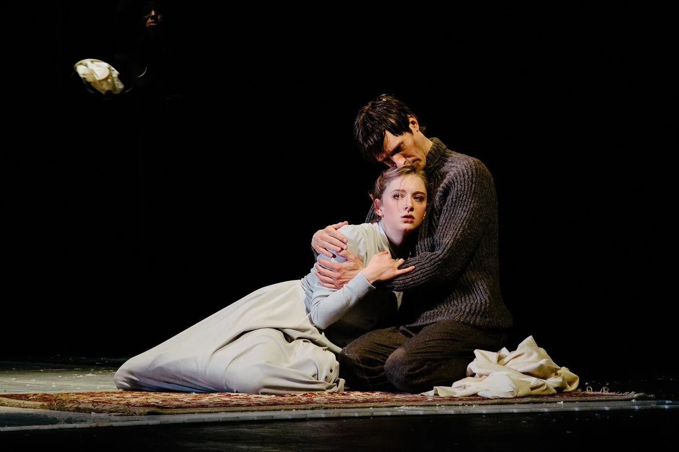 Театр фоменко доктор живаго. Театр фоменко доктор живаго. Доктор живаго театр театр спектакль. Доктор живаго театр фоменко. Спектакль доктор живаго мастерская петра фоменко.