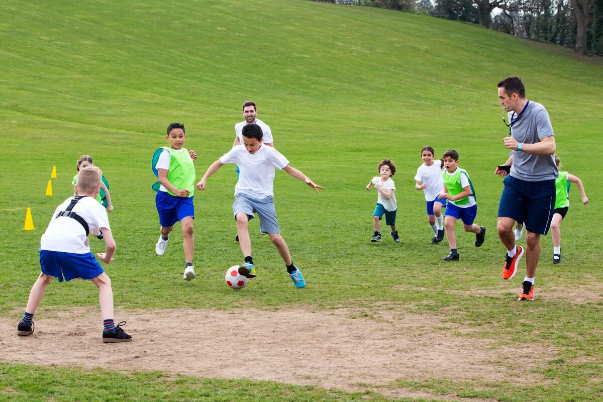 Игра сток. Timmy loves football. Детский футбольный тренер. They football after school. Футбол дети.