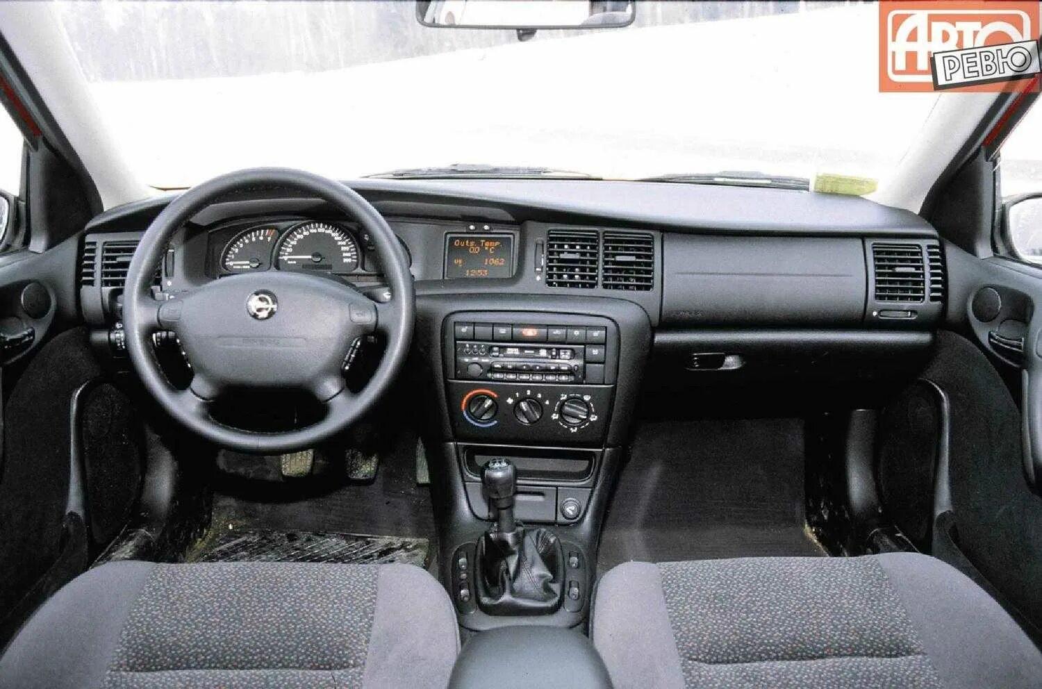 Opel Vectra b 2000 салон. Opel Vectra 2.0 МТ, 1996,. Opel Vectra 1995 салон. Opel Vectra b седан салон.