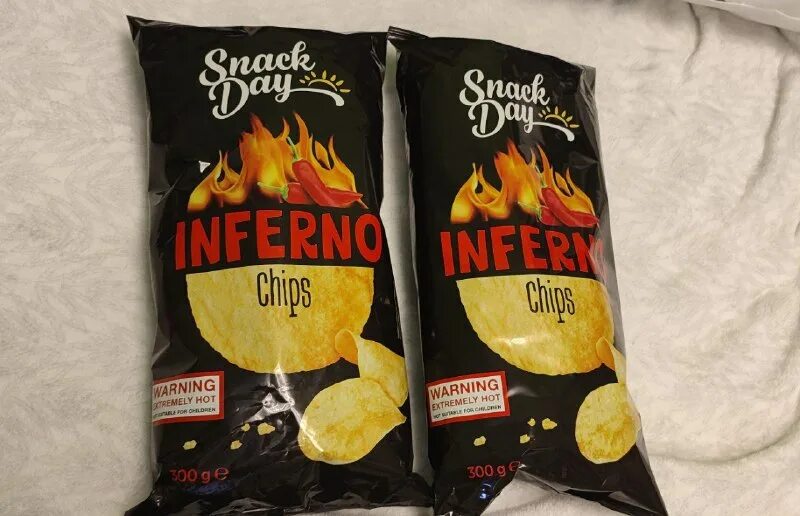 Мини упаковки еды для кукол. Маленькие чипсы. Чипсы лейс. Чипсы лэйс сметана-зелень 150г. Чипсы lays маленькая пачка.