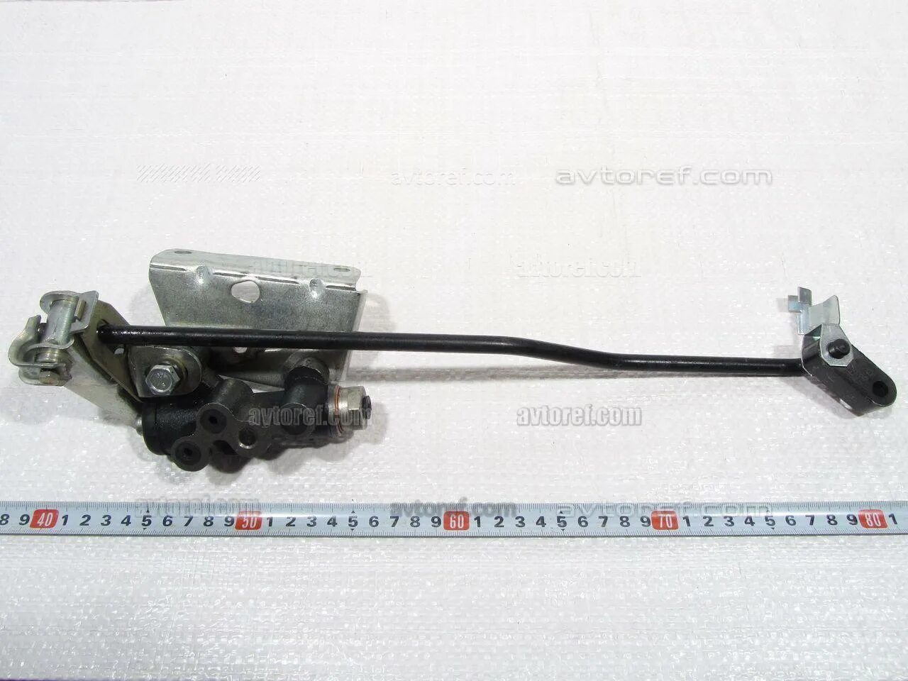 регулятор давления тормозов 2108 в сборе. регулятор давления тормозов шевроле нива 2123. кронштейн регулятора тормозов 2108.