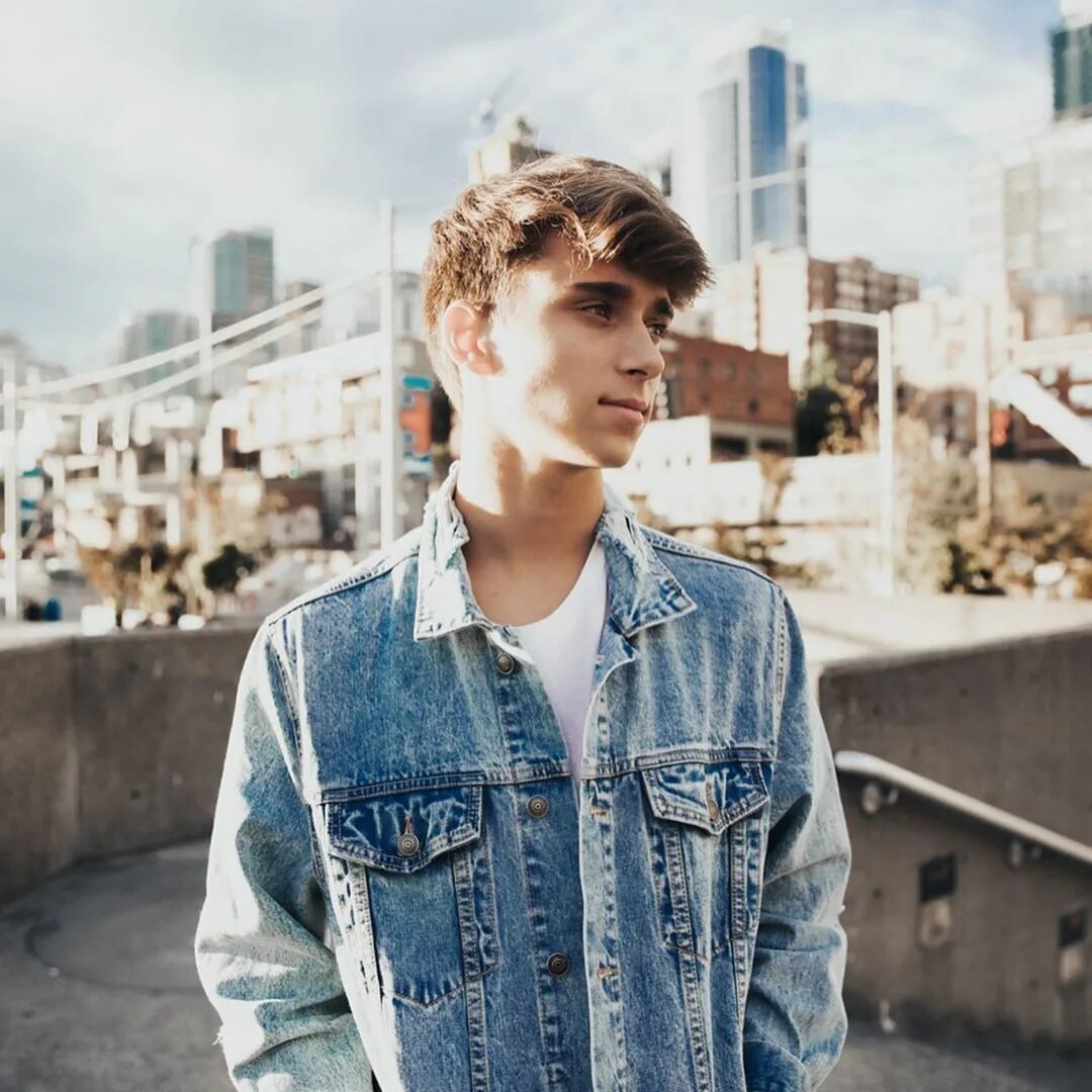 красивые американские парни. красивые американские парни. американские парни. крутые американские парни. джош ричардс 2019.