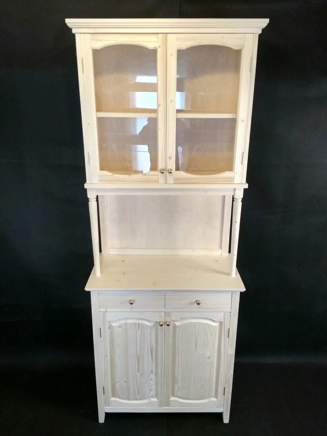 Винтажные буфеты для кухни. Буфет садко сервант. Буфет прованс перекраска. Буфет для посуды в беседку. Реставрированный сервант.