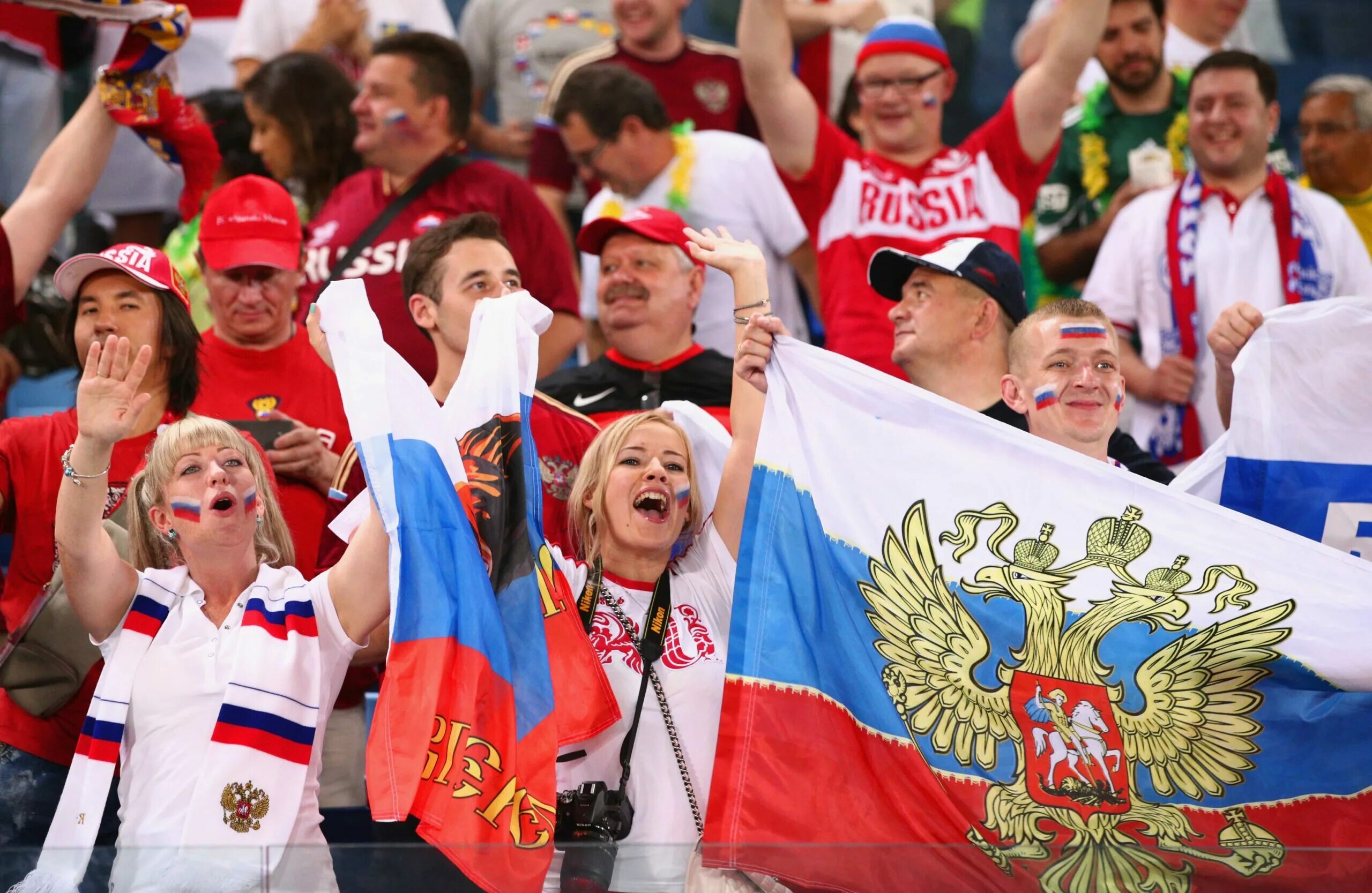 Russian fan. Болельщики. Болельщики сборной России. Футбольные болельщики. Болельщики сборной России по футболу.