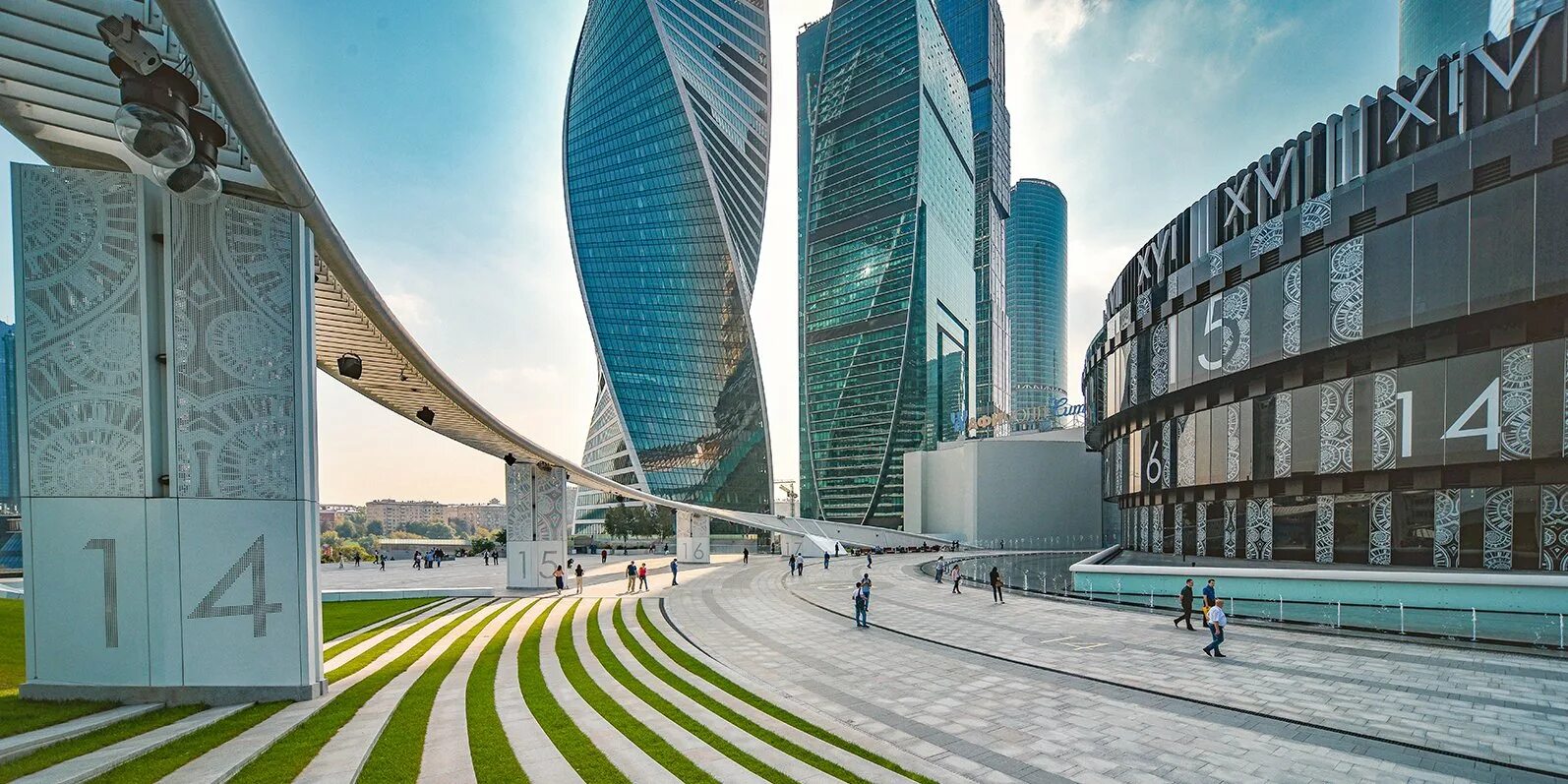 Москва-сити в будущем 2050. Небоскреб гонконга скайскрепер. Москва сити 2100. Проект москва сити 2030. Москва сити 2030.