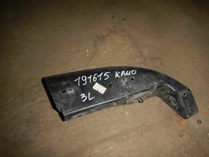 Кронштейн левого заднего