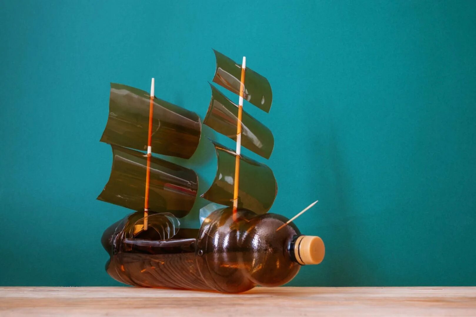 Кораблик из бутылки