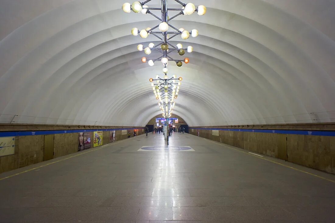 Метро петербурга 2 линия. Метро санкт-петербурга. линия 2 (московско-петроградская).. станция озерки. станция метро озерки спб. станция петроградская петербургского метрополитена.