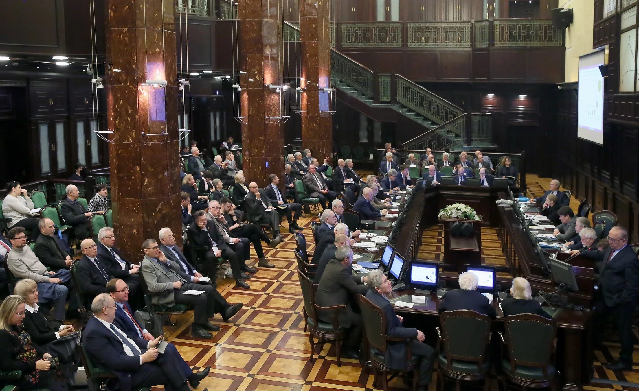 Физфак мгу целина 1963г. Профессора московского университета словарь. Ломоносова сотрудники. Ученые московского университета. Совет молодых ученых мгу.