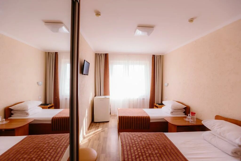 Пятигорская клиника фгбу скфнкц фмба россии. Санаторий ревиталь парк подмосковье. Санаторий центросоюз ессентуки корпус факел. Анапа ателика мечта пионерский проспект. Курорт клиника женского здоровья пятигорск.