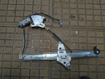 Стеклоподъемник toyota