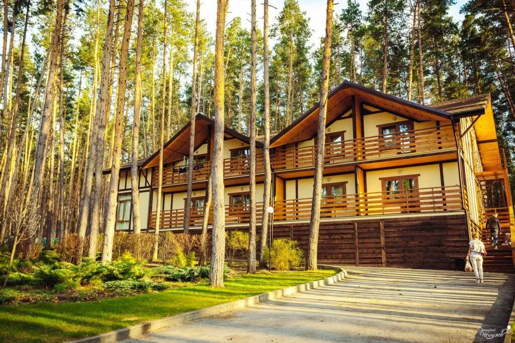 "Донской лес" гостиничный комплекс в п. Кашарский (Задонск), г. Задонск, п. Каша