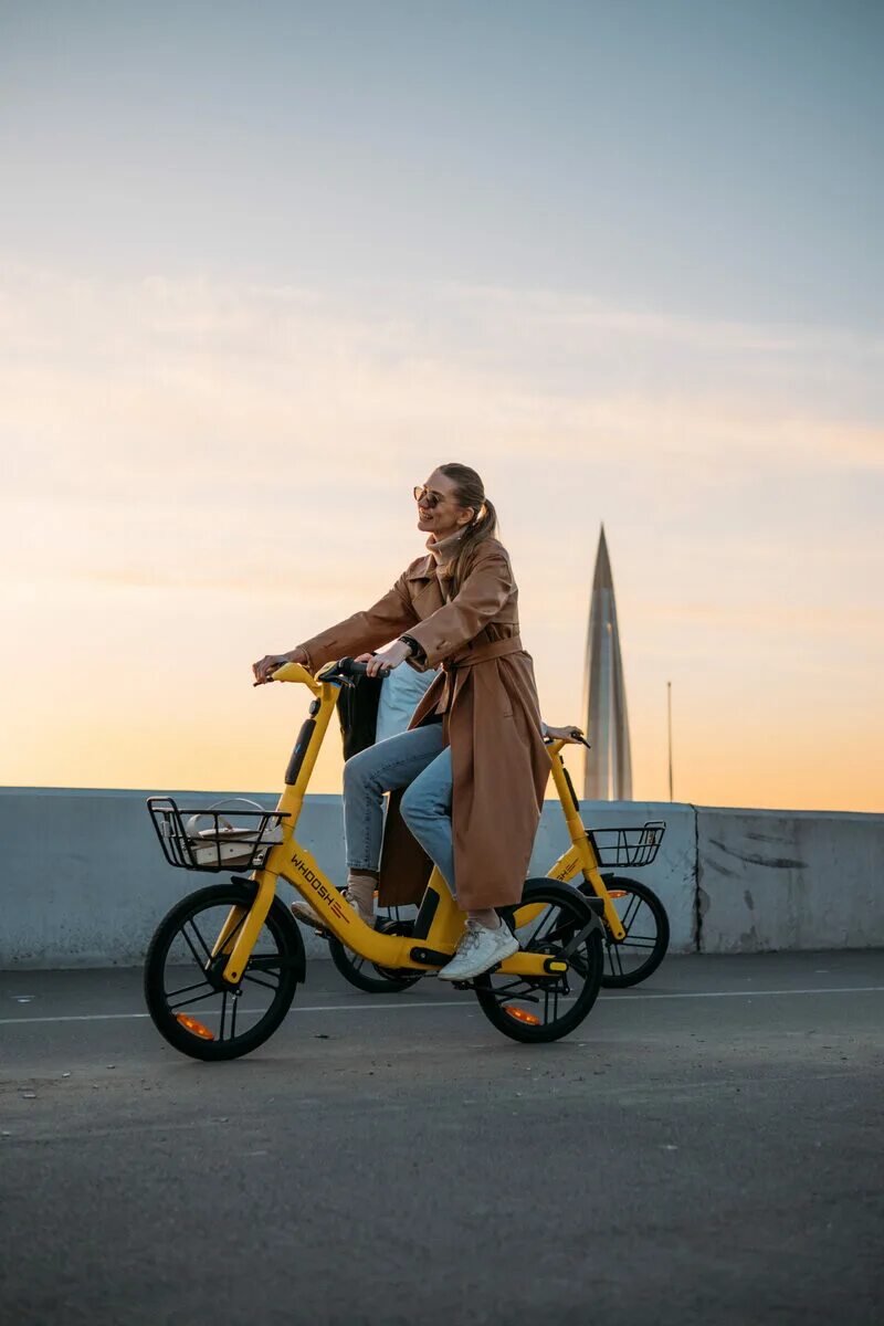 Whoosh bike. Whoosh велосипеды. Электровелосипеды Whoosh. Электровелосипед Whoosh модель. Городской байк.