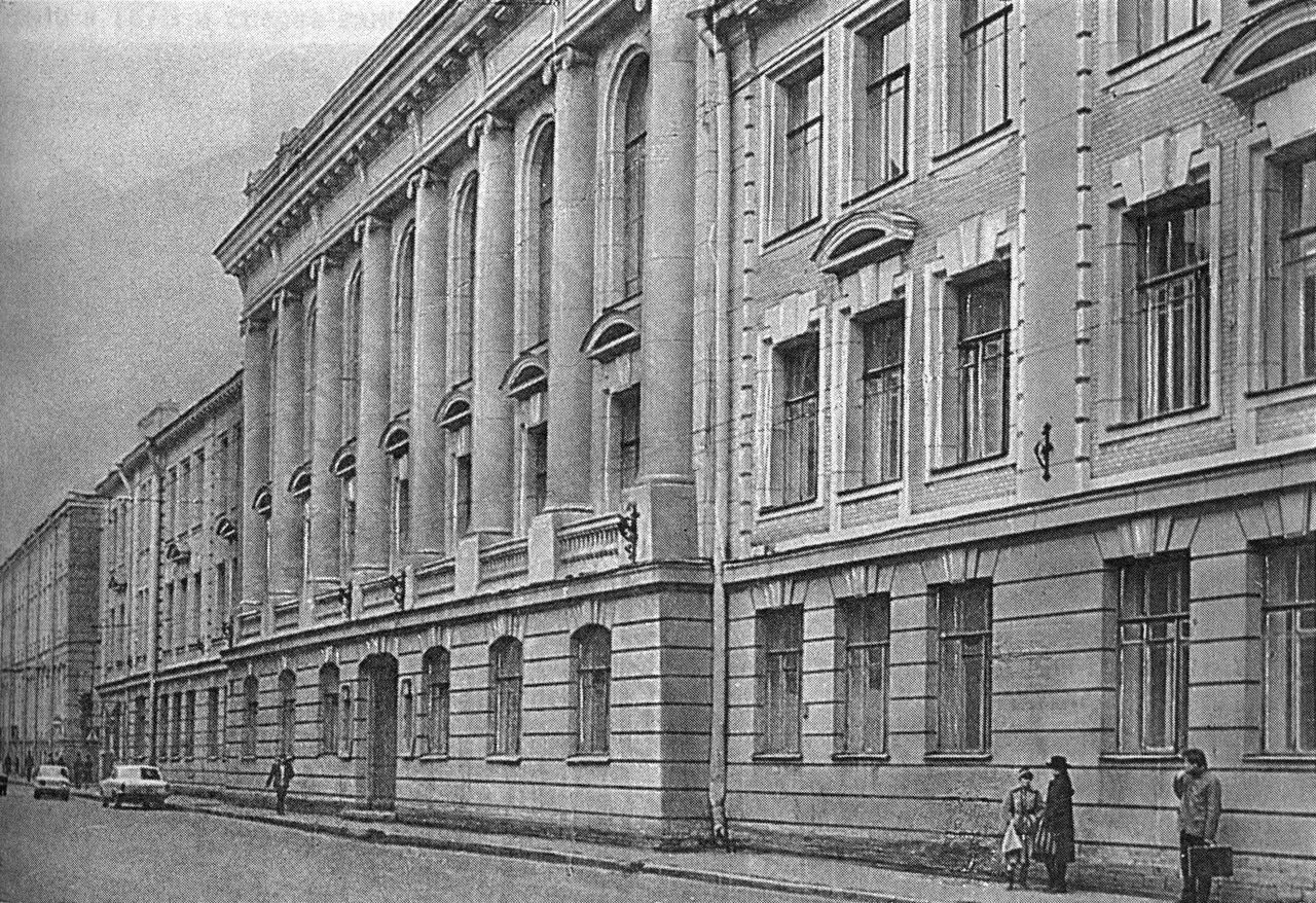 Второе образование в санкт петербурге. Вторая санкт-петербургская гимназия 19 век. гимназия спб 19 век. 2 санкт-петербургская гимназия в 19 век. первая петербургская гимназия 19 век.