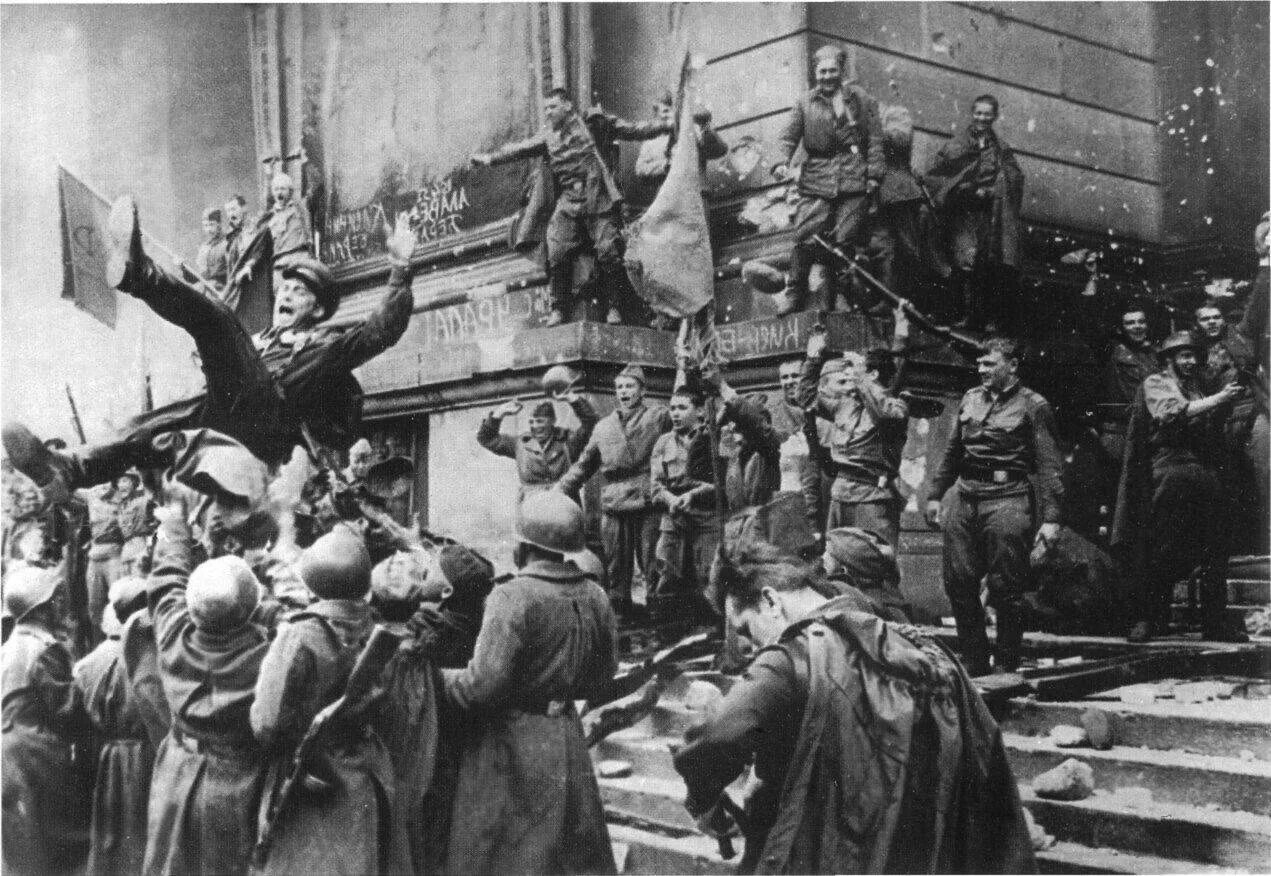 Праздничная программа "Этих дней не смолкнет слава" - описание, программа меропр