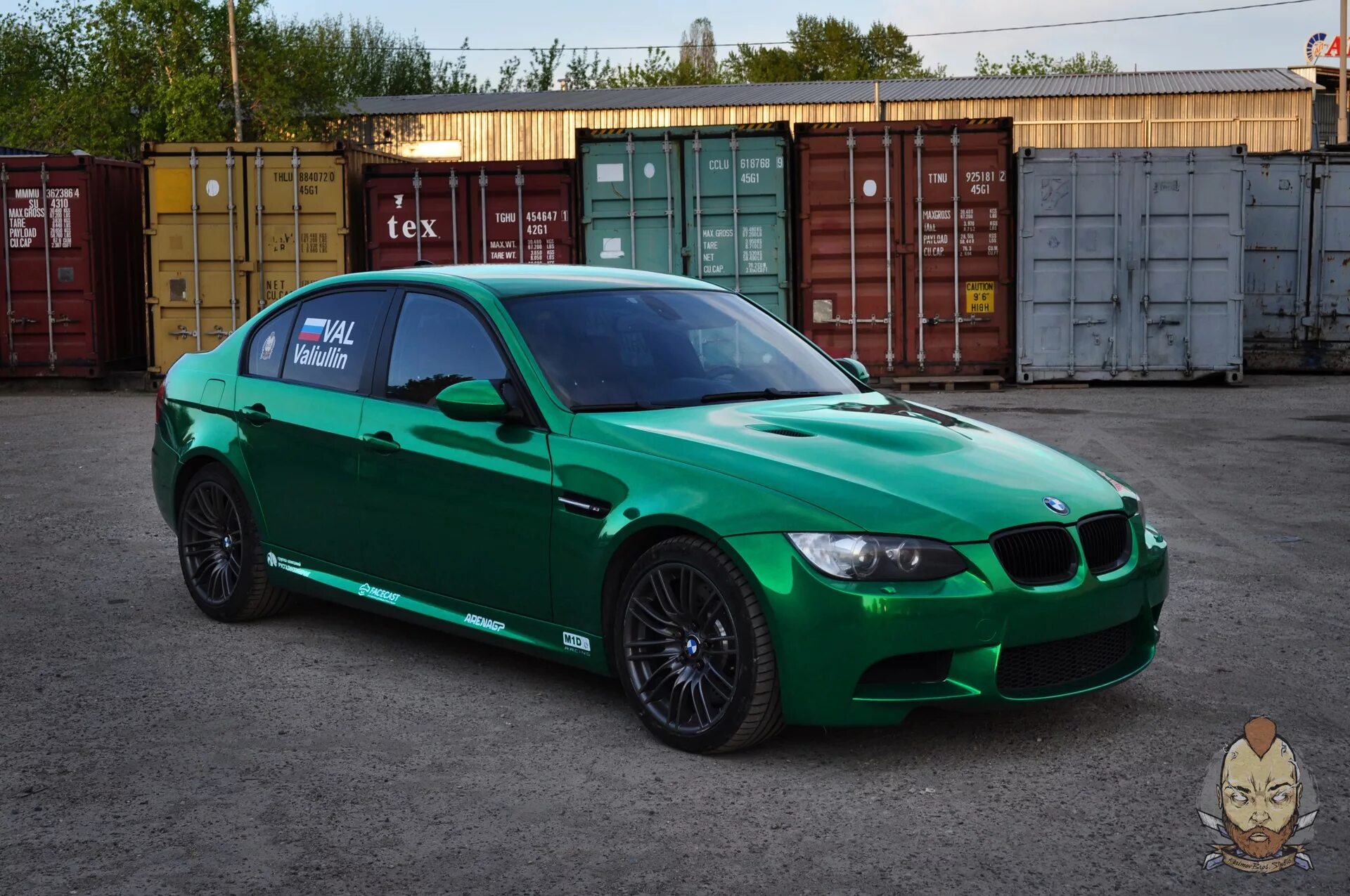 Зеленая м5. Bmw e90 зеленый. bmw e60 зеленая. бмв е60 зеленая матовая. bmw e60 зелёный матовый.