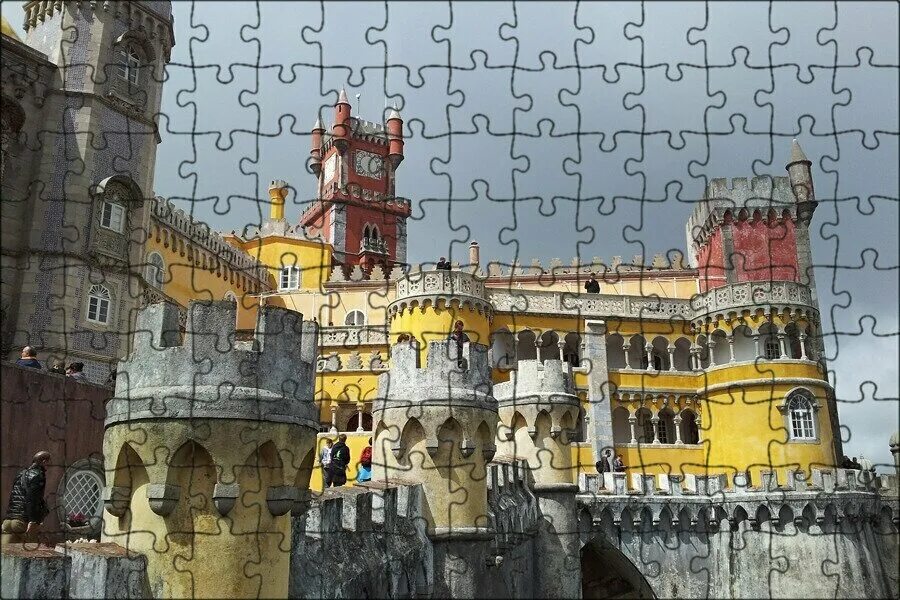 Palácio Nacional da Pena, situado no cume do segundo ponto mais alto de Sintra (