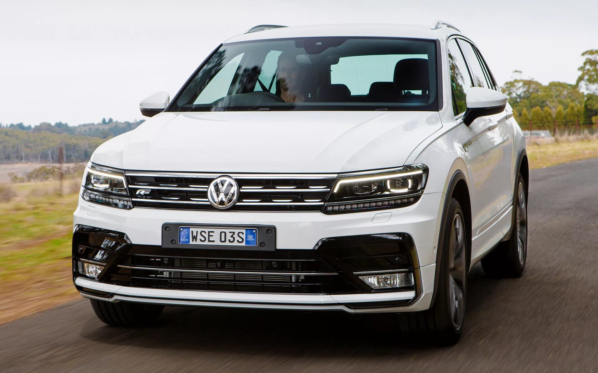 Volkswagen Tiguan r line 2016. Tiguan 2016 r line. VW Tiguan 2016 r line. Тигуан r line 2016.