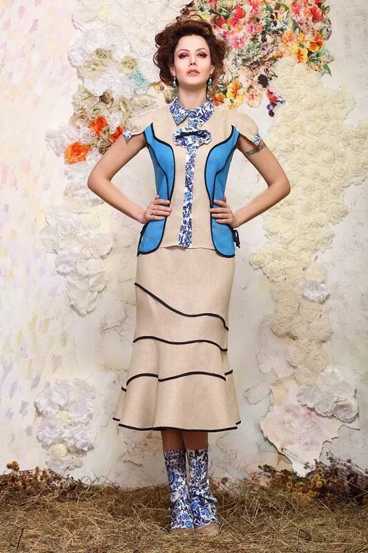 Белорусская одежда лен. Дольче габбана коллекция в русском стиле. Славянская одежда в современном стиле. Белорусские коллекции одежды. Показ мод русский силуэт.