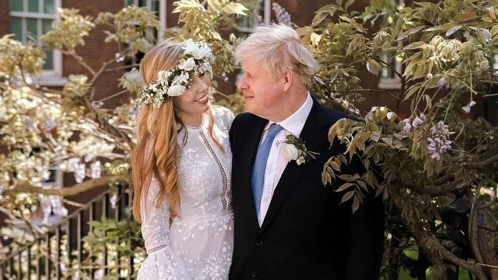 Coronavirus: Boris Johnson's pregnant fiancee Carrie Symonds has had symptoms of