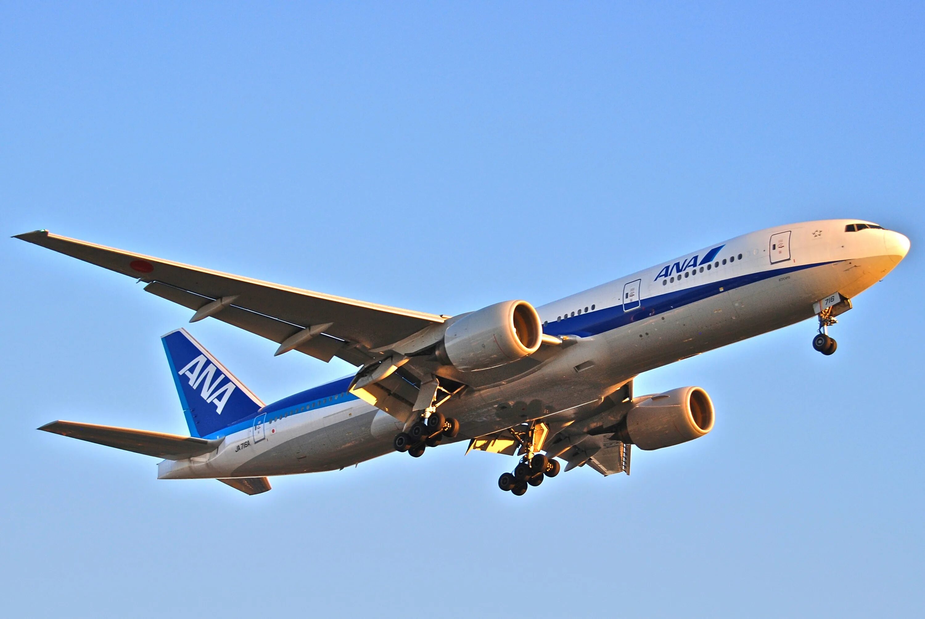 Боинг 777 200. B777-200er. Боинг 777-200ер. Боинг 777 200 Ana. Ana 777.