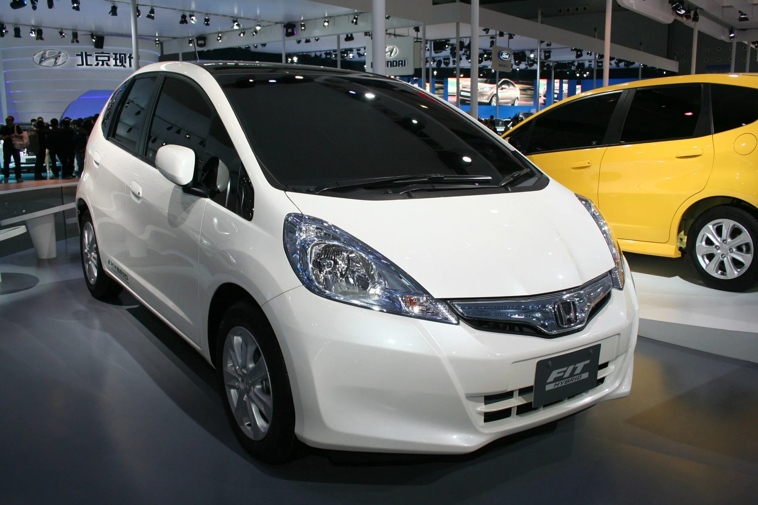 Honda Fit Hybrid. Honda Fit 2014. Хонда фит гибрид 2014. Honda Fit 2010.