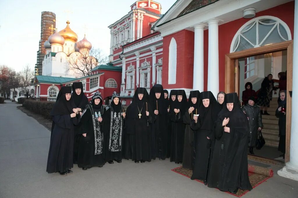 Кашира белопесоцкий монастырь. Мужской монастырь. Макарьевский монастырь настоятельница. Матушка михаила. Матушка михаила.