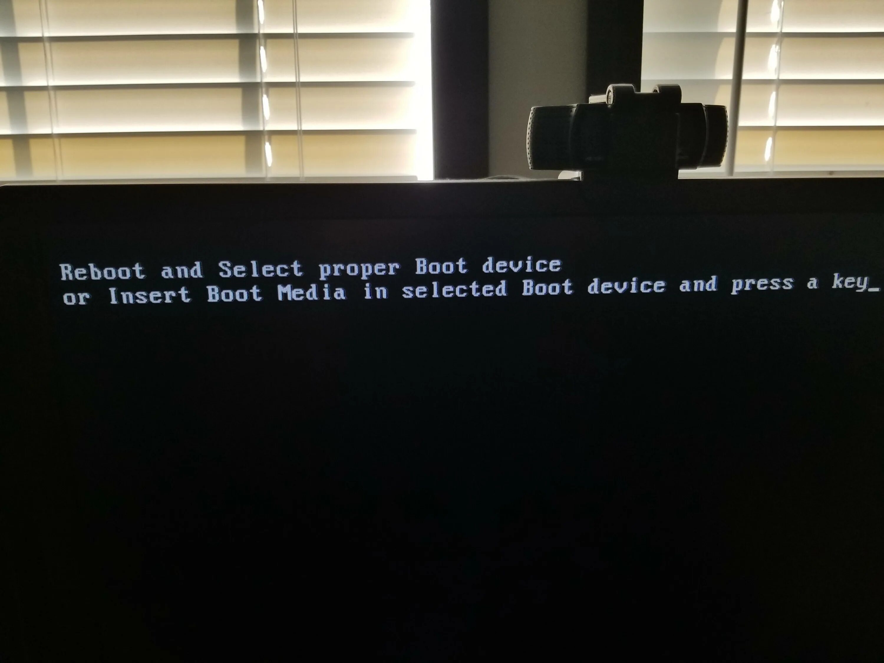 Reboot and select proper Boot device. Ошибка Reboot and select proper Boot device. Ошибка Reboot and select proper Boot device or Insert. Ошибка Reboot and select proper Boot. Press to reboot