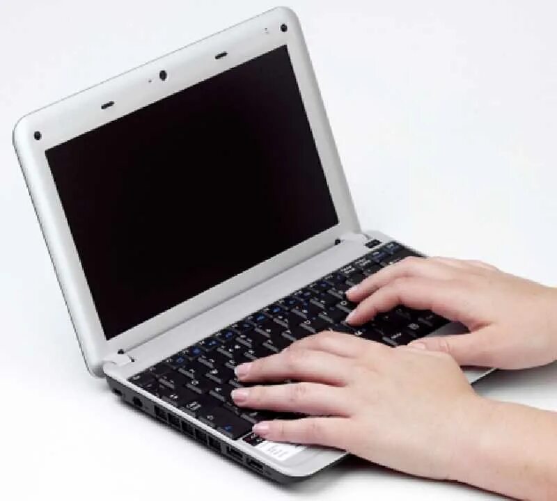 Модели маленьких ноутбуков. Маленький ноутбук. Нетбук для учебы. Маленькие Ноутбуки для учебы. Ноутбук и нетбук.