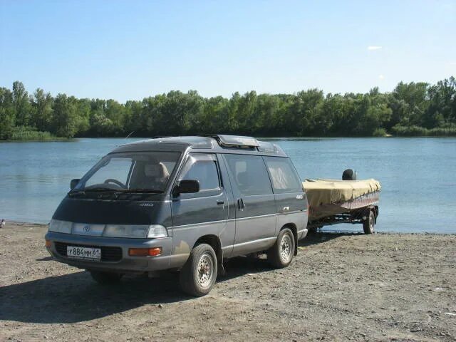 Багажник таун айс. Toyota Town Ace cr30. Toyota Lite Ace cr36. Toyota Town Ace cr30g 1989. Тойота Town Ace cr30.