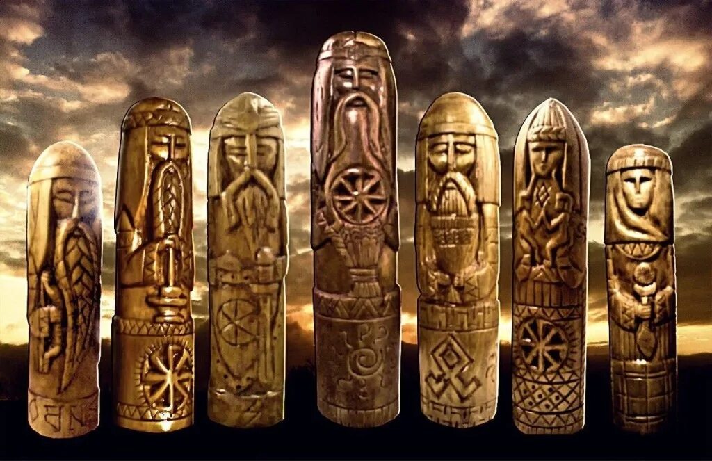 Древний славянский бог капище. Славянское капище каменные идолы. Славянские идолы перун. Боги стрибог, перун, велес. Перун бог славян чур.