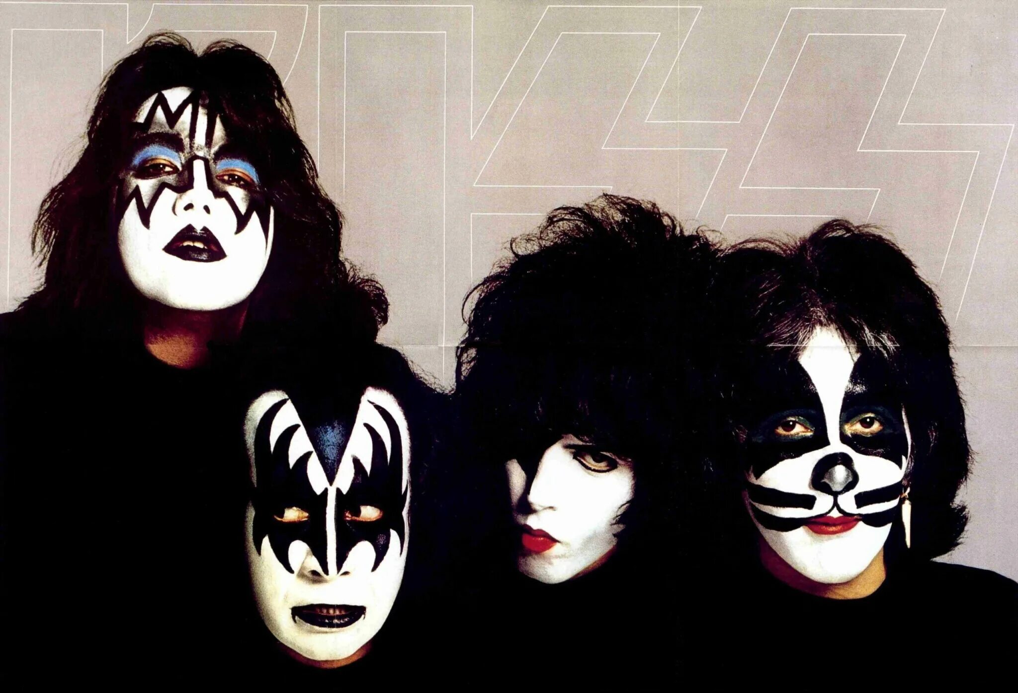 Группа Kiss. Группа Кисс 1979. Группа Кисс фото. Группа Кисс Династия. Грим группы кисс