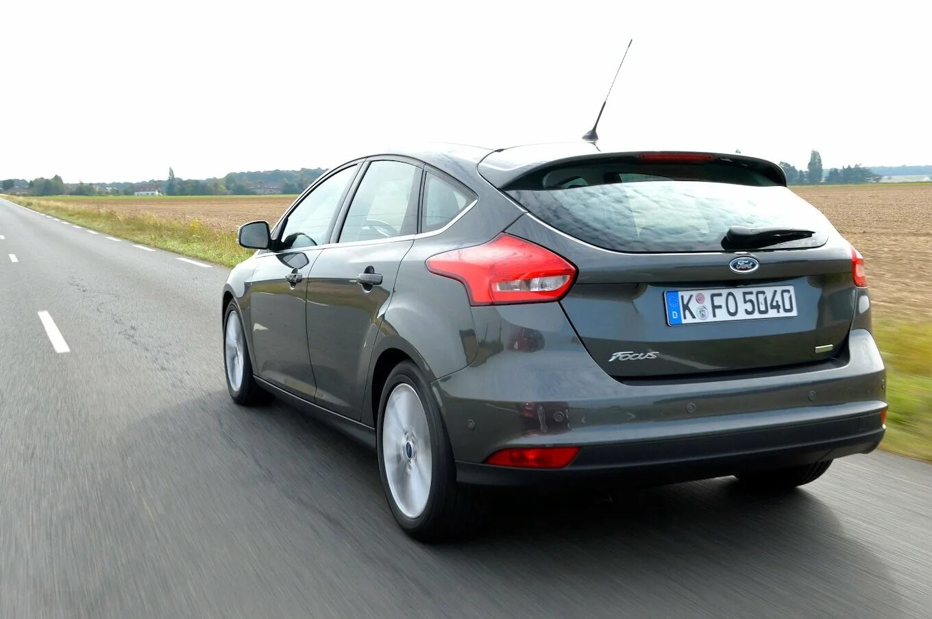 Форд фокус хэтчбек автомат. Форд фокус 3 Рестайлинг хэтчбек. Ford Focus se 2016. Ford Focus 3 хэтчбек 2015.