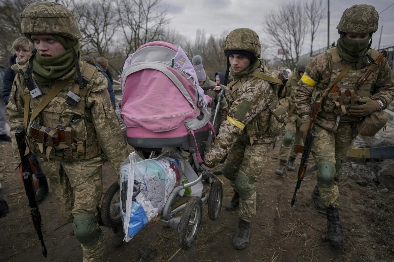 Русские солдаты на Украине. Связь на войне на украине