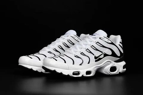 Nike tn white