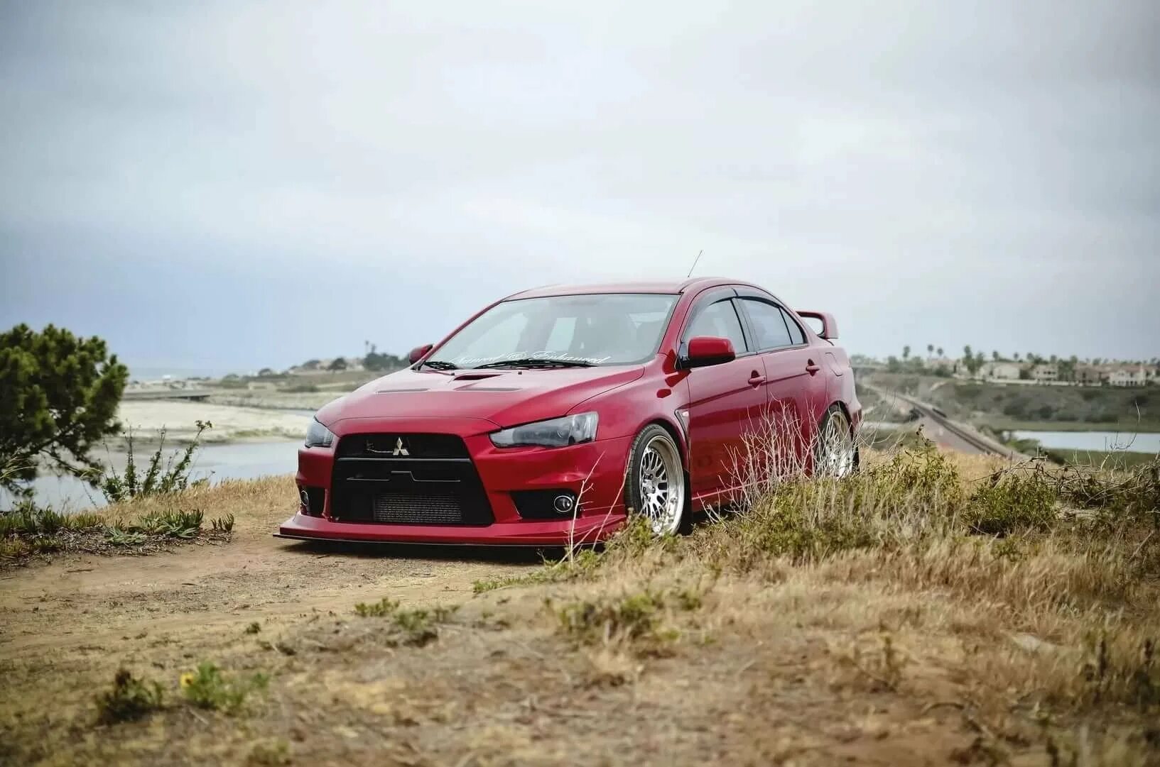 Beamng mitsubishi lancer. Митсубиси Лансер 10. Лансер Эво 10. Митсубиси Лансер 10 красный. Mitsubishi Lancer Evolution x.