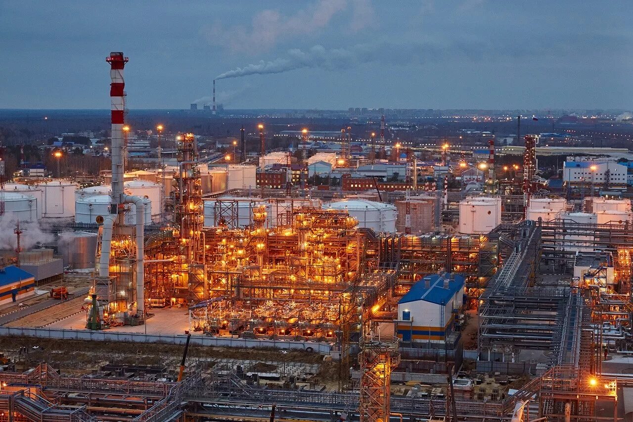 Нефтеперерабатывающий завод тюмень. Завод антипино тюмень. Нпз русинвест тюмень. Тюменский нпз. Нпз антипино тюмень.