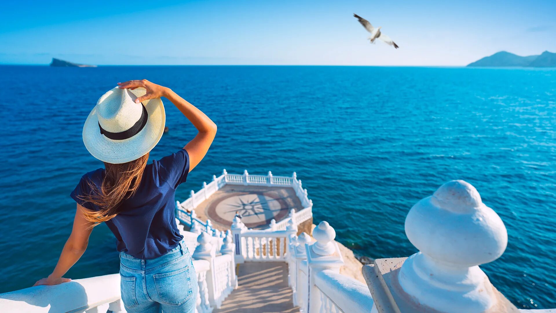 Следуй за мной мурад осман. Девушка мечтает. Следуй по морям. Наталья османн шри ланка. Фотосессия на море.