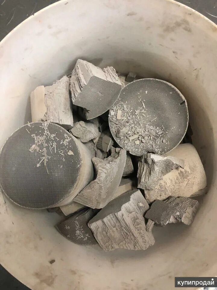 Переработанные катализаторы. Катализатор автомобильный керамический. Грунтовый катализатор гак-30. Приём катализатора в кемерово кузнецкий. Катализатор кемерово.