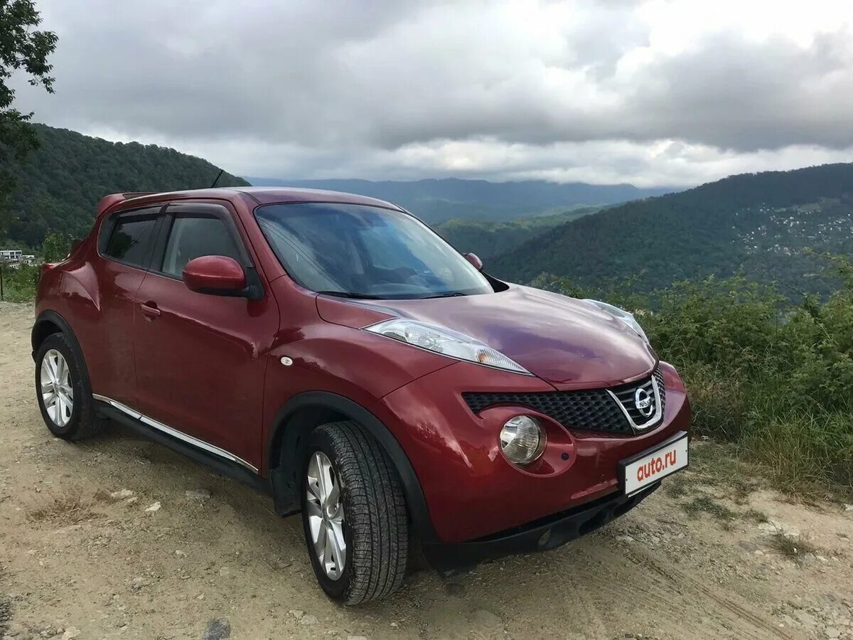 Ниссан жук с пробегом. Nissan juke 2011. Nissan juke 2013. Nissan жук 2011. Ниссан жук 2012 белый.